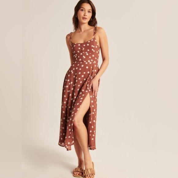Abercrombie & Fitch Dresses & Skirts - ABERCROMBIE AND FITCH Brown Polka Dot Maxi Dress Size S